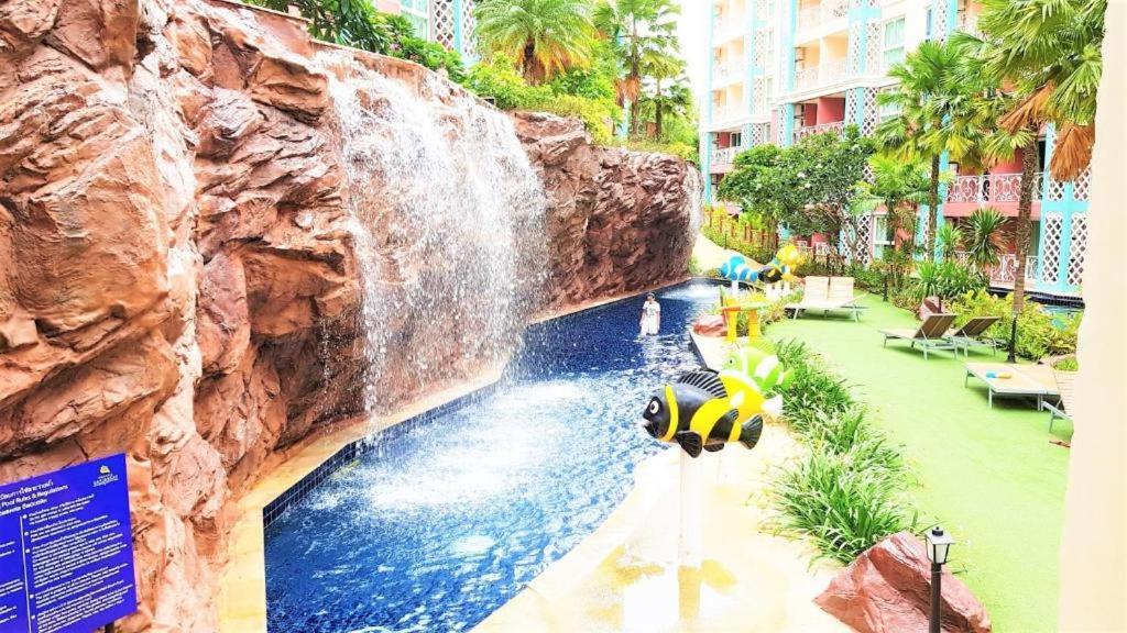 Grande Caribbean Sea View Central *