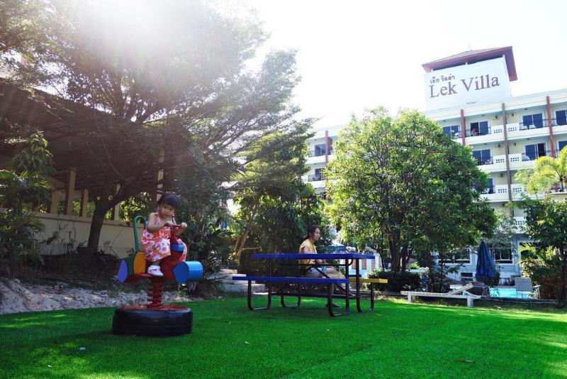 Lek Hotel