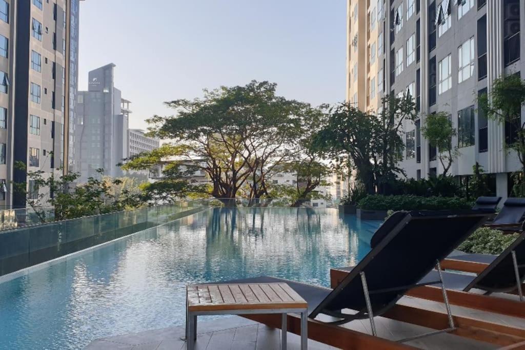 The Base Quiet King-bed With Infinity Pool & Free Netflix *