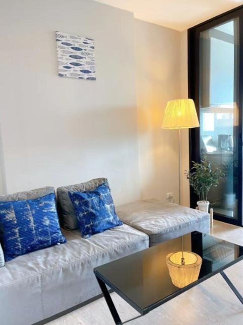 The Base Long Balcony King-bed With Infinity Pool & Free Netflix *