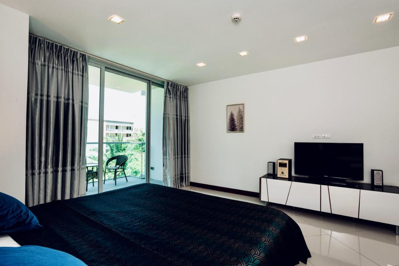 Laguna Heights Apartment *