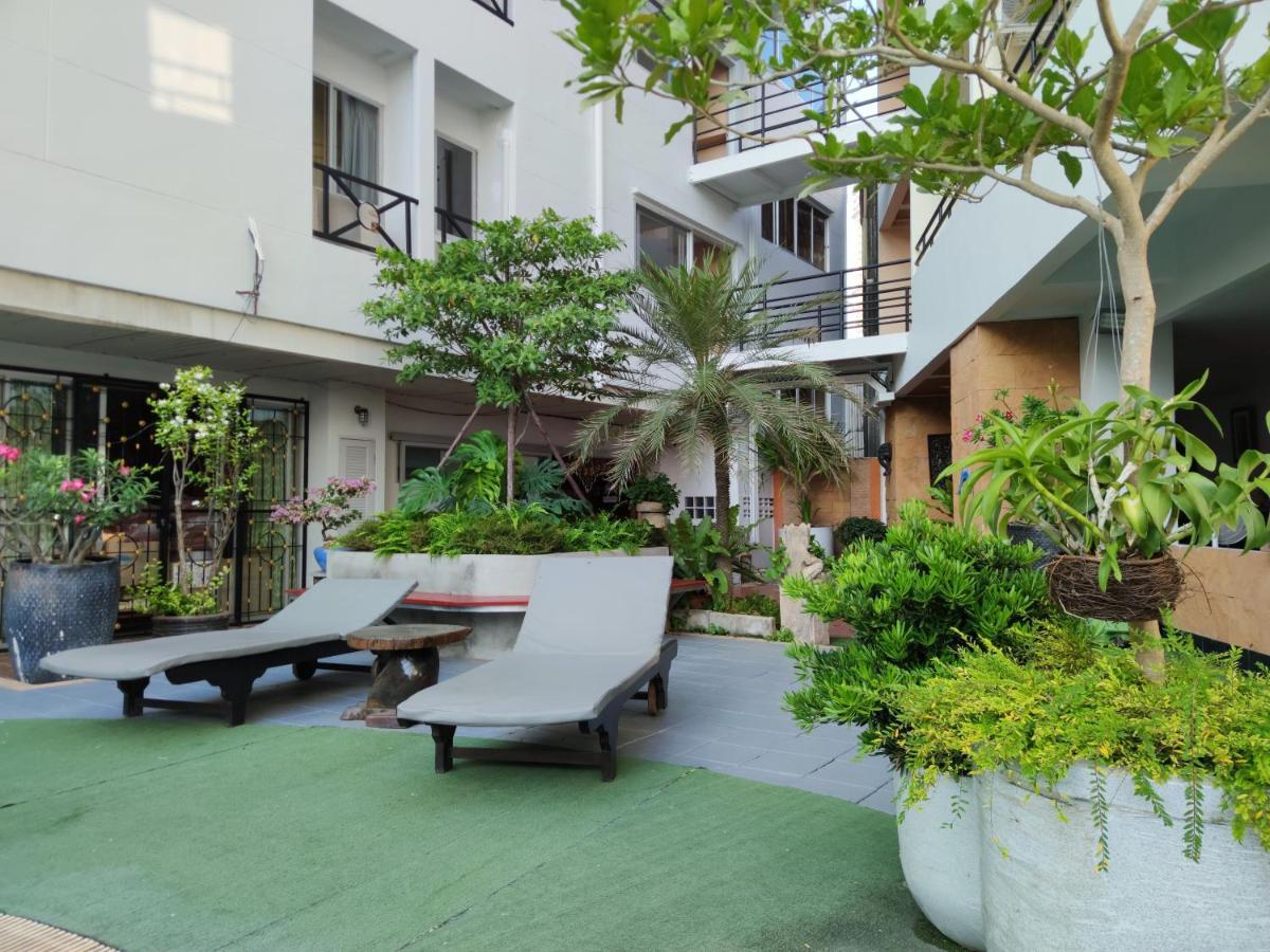 The Chanthong And 3* Pattaya