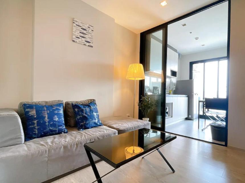Apartment The Base Long Balcony King-bed With Infinity Pool & Free Netflix Pattaya