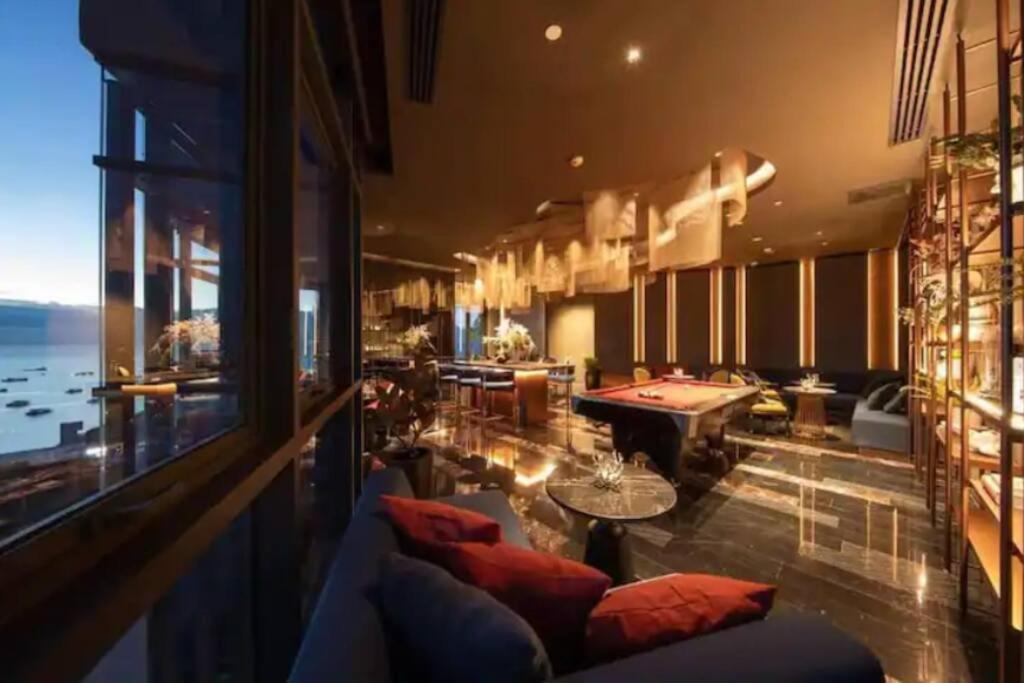 Apartment Edge Sky With Infinity Pool & Free Netflix