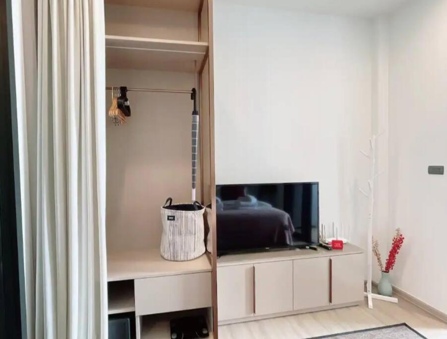 Apartment Edge With Living Pattaya