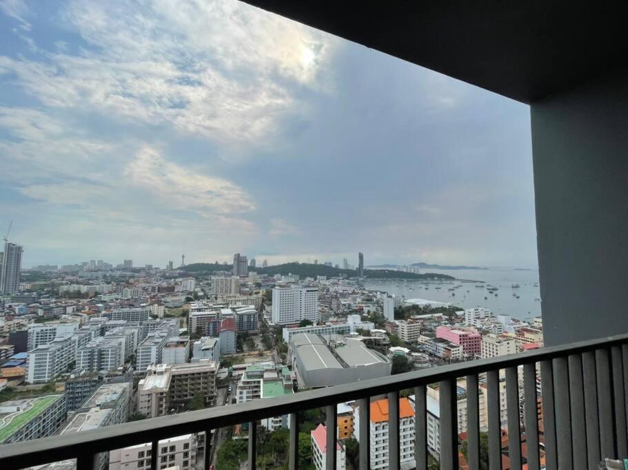The Base 2bed King&queen Sky Seaview & Infinity Pool