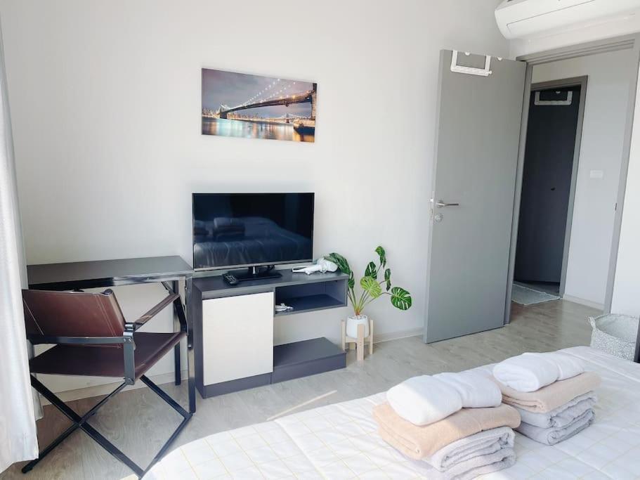 Apartment Base 2bed King&queen With Infinity Pool & Free Netflix! Pattaya