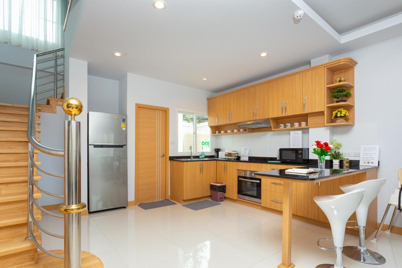 Relax Pool Near Walking Street,jacuzzi ,bbq 5bed 6bath House54 Pattaya