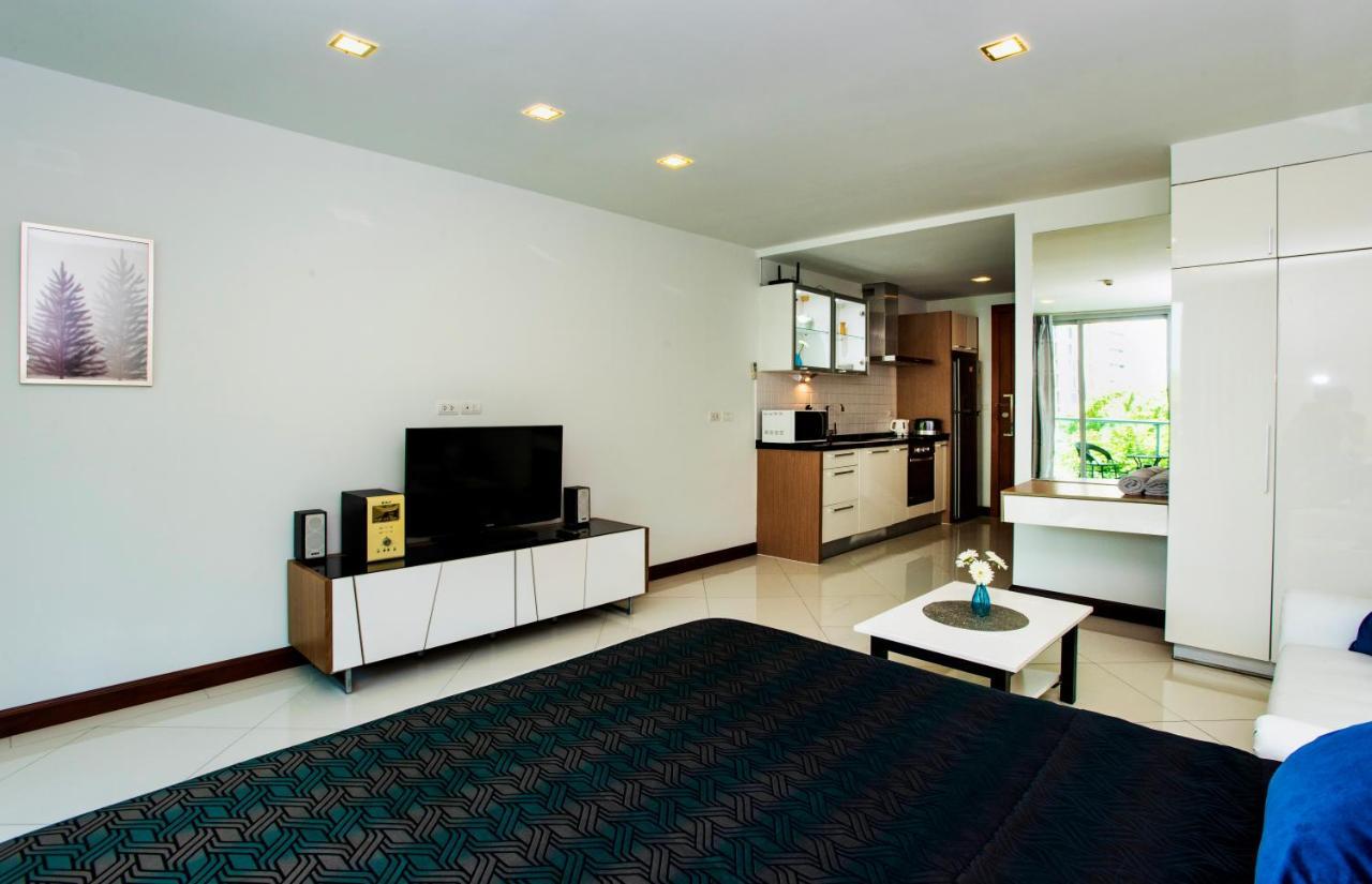 Laguna Heights Apartment *