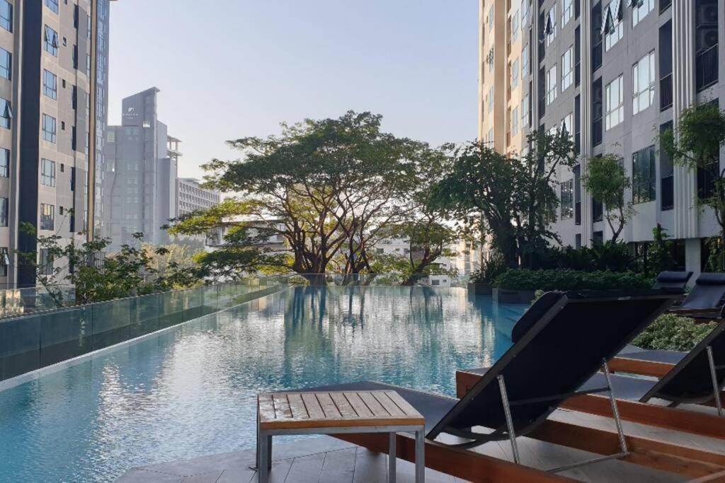 The Base 2bed King&queen With Infinity Pool