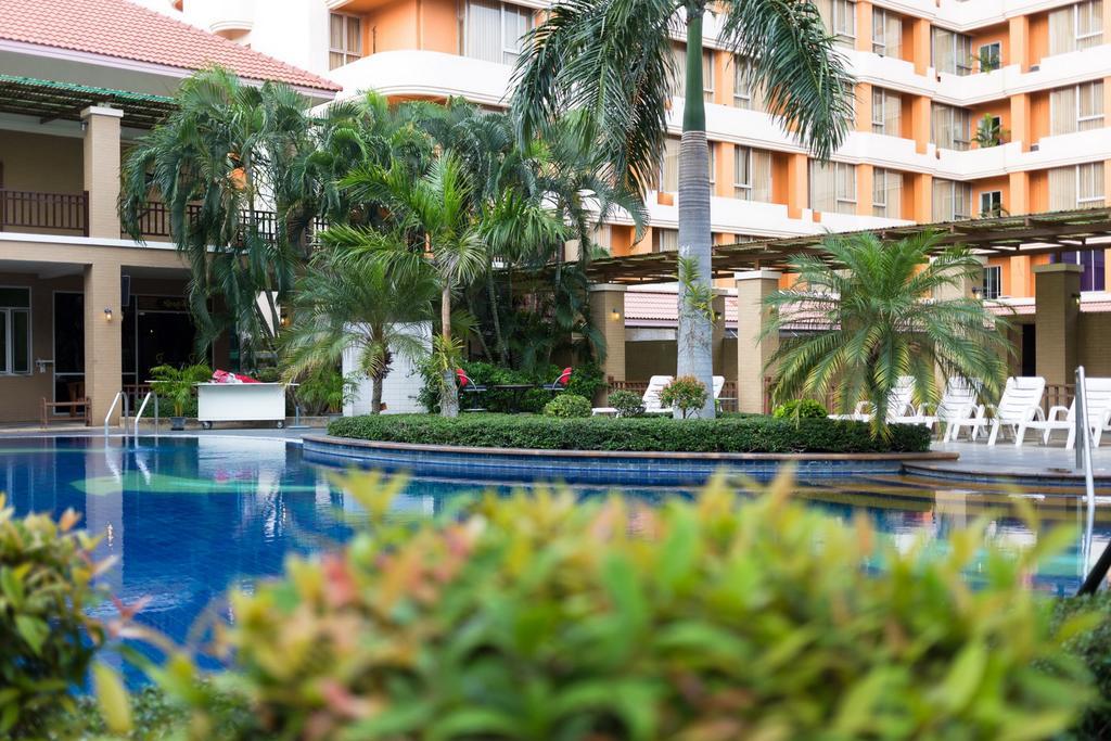 Eastern Grand Palace Hotel