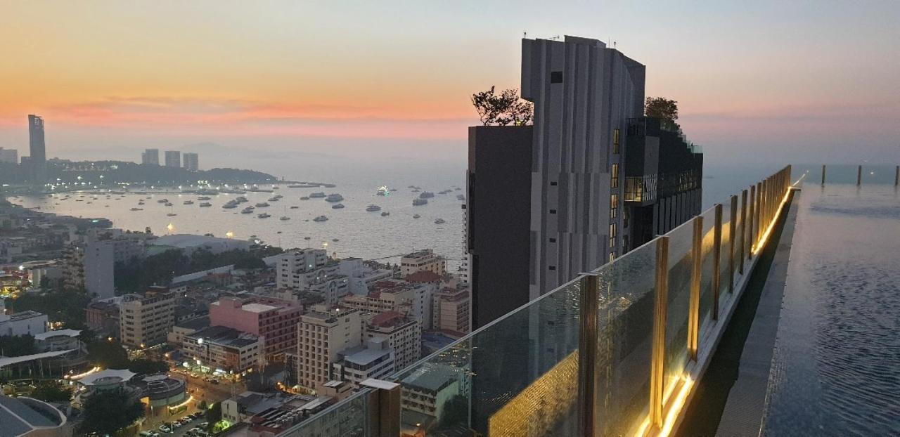 Apartment The Base 2bed King&queen Sky Seaview & Infinity Pool