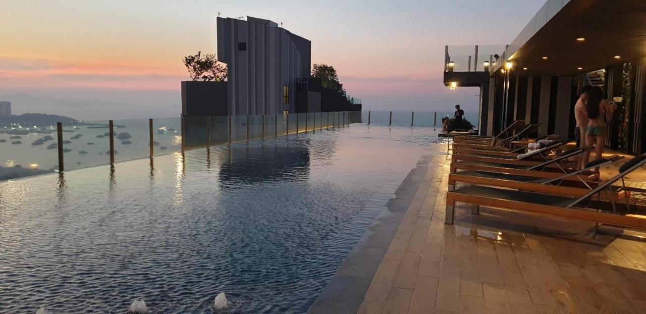 Apartment The Base 2bed King&queen Sky Seaview & Infinity Pool Pattaya