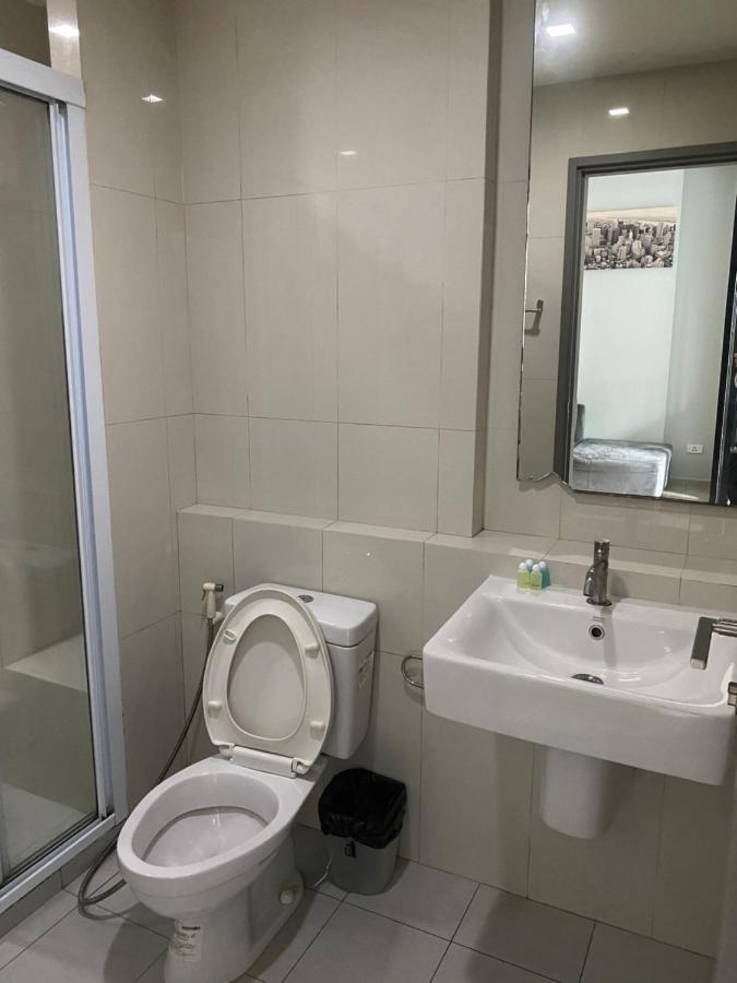 Apartment The Base市中心近海边商场步行街的舒适一卧室公寓 Pattaya