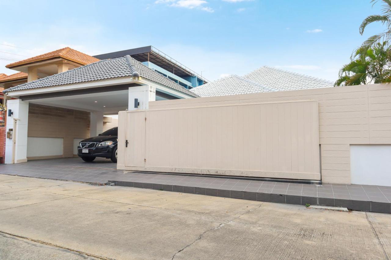 Villa Cityhouse-oscar,pool 4bedrooms-jacuzzi-walking Street 10min Pattaya