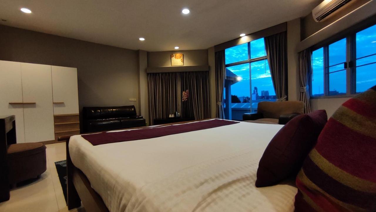 Gazebo Hotel 4*
