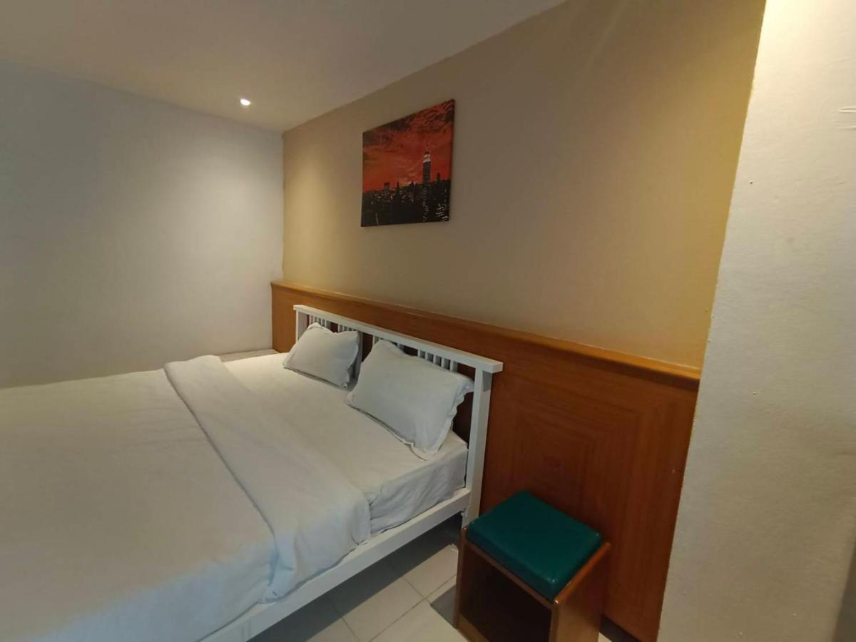 Paradise Apartment