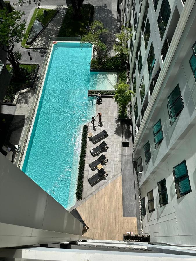 Location With Swimming Pool, Gym, Sauna, Washing Mashine, Fast Internet In Of Pattaya