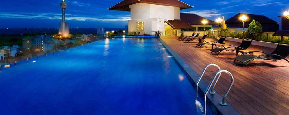Aiyara Grand Hotel