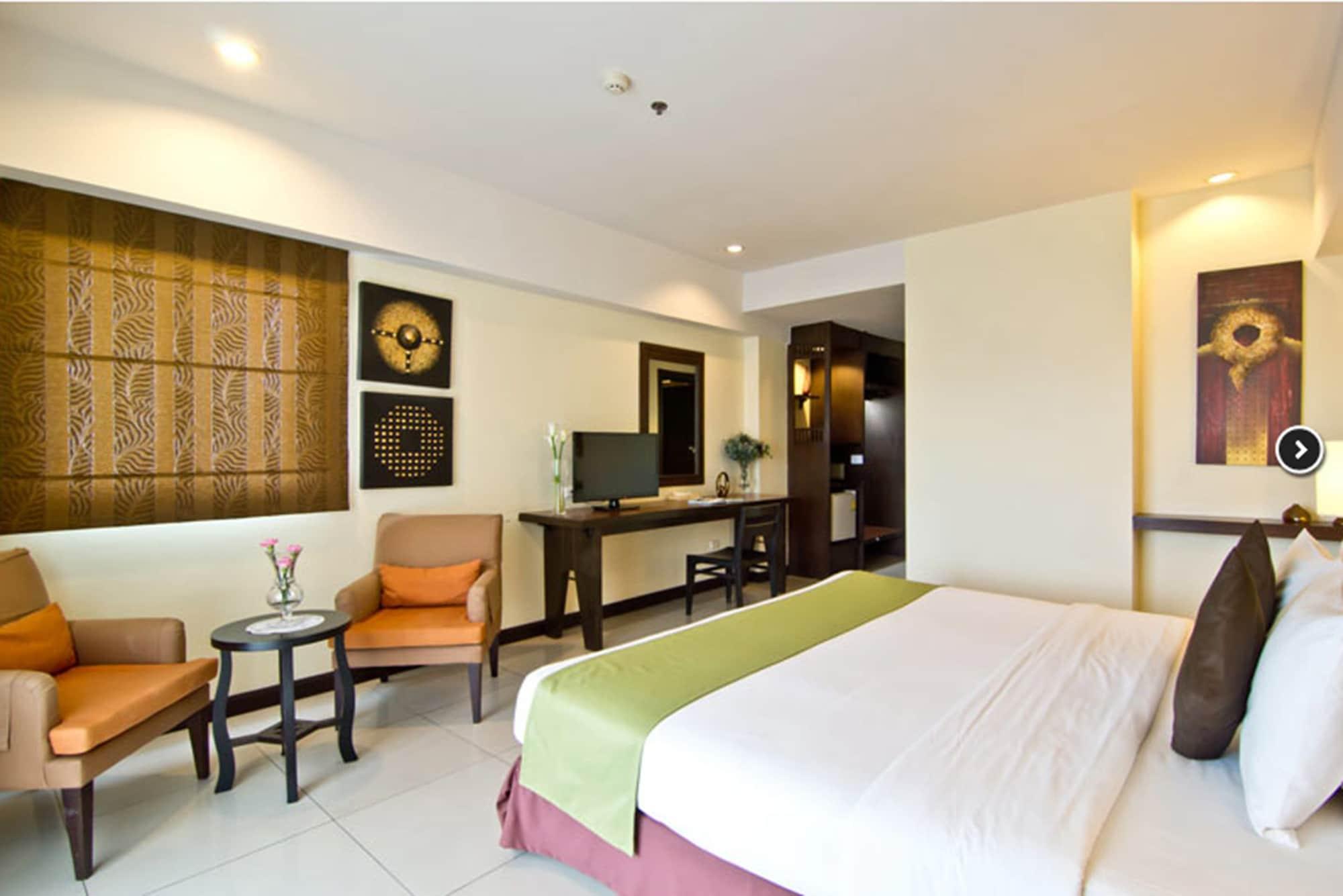 Golden Sea - Sha Extra Pattaya