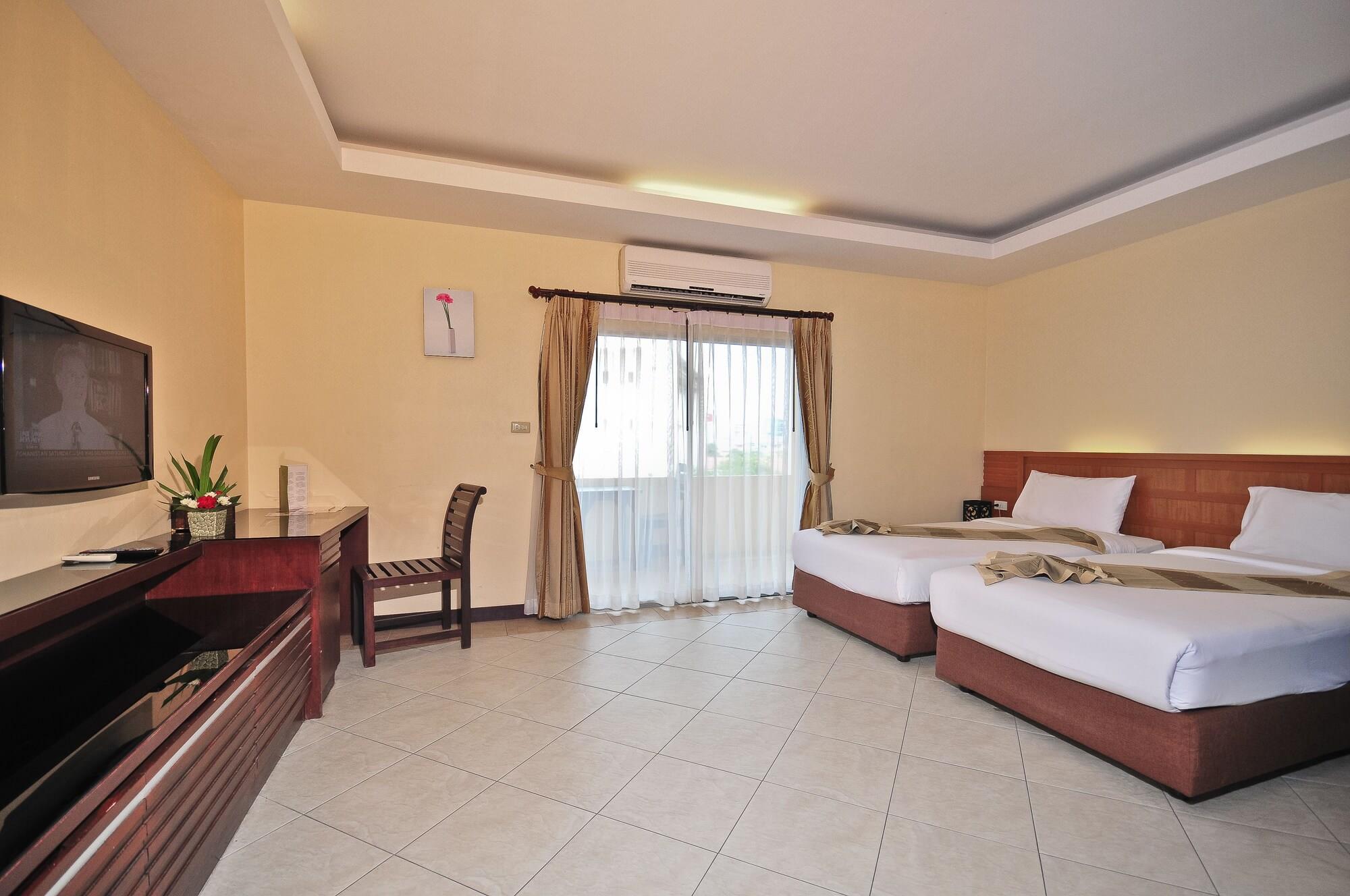 Gazebo Resort, 3* Pattaya