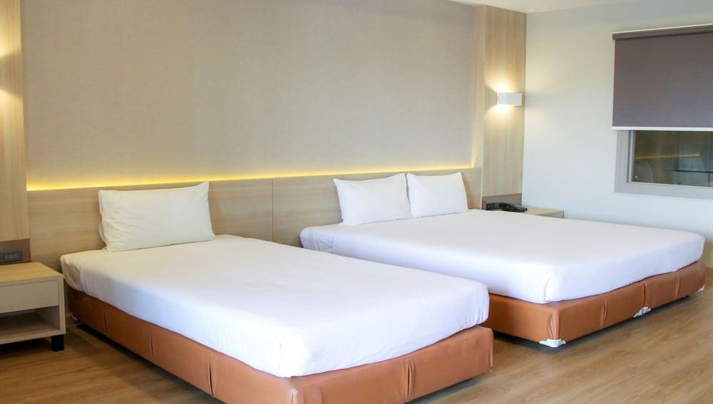 Mike Garden - Sha Extar Hotel 4*