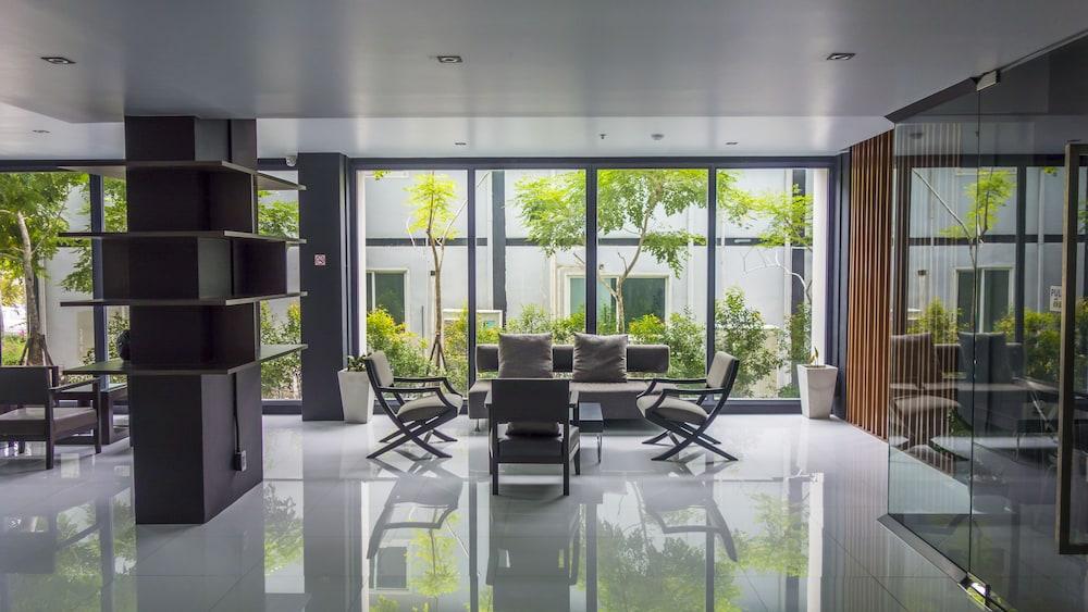 Hotel Unique Regency 4*