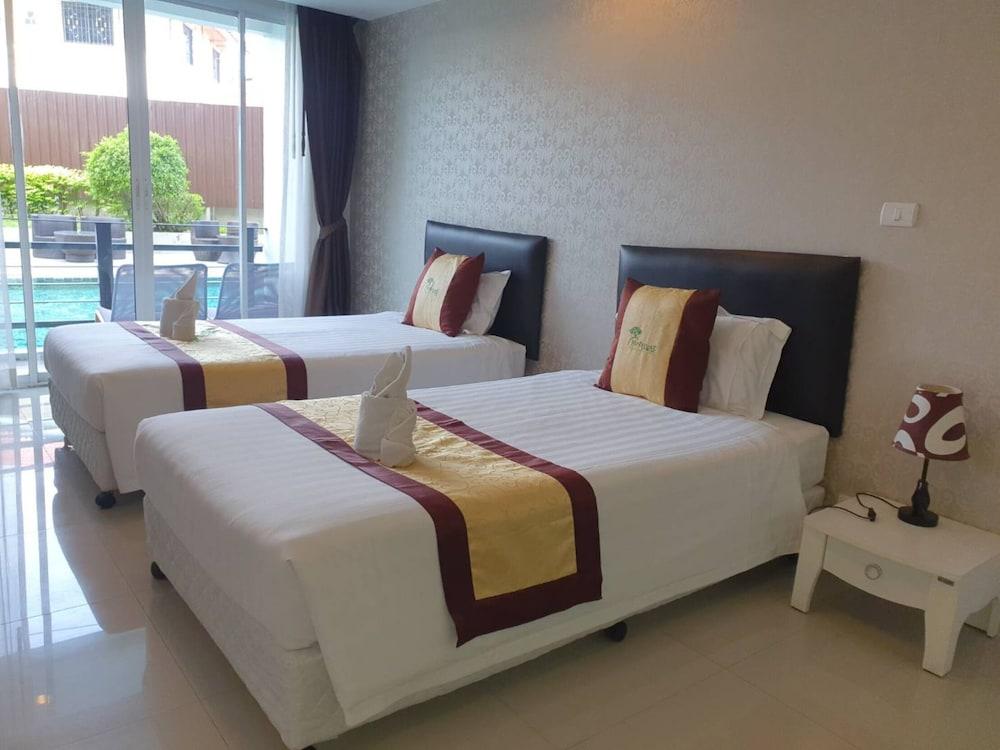 Retreat Hotel