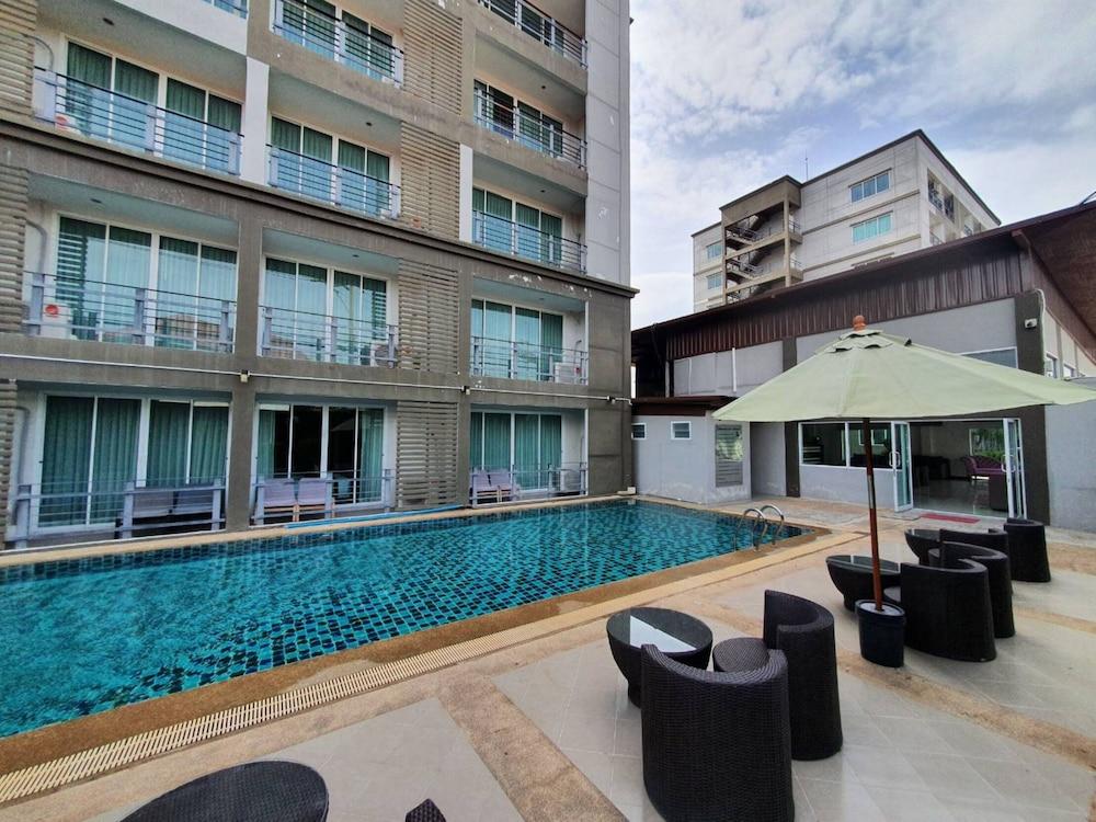 Hotel Retreat