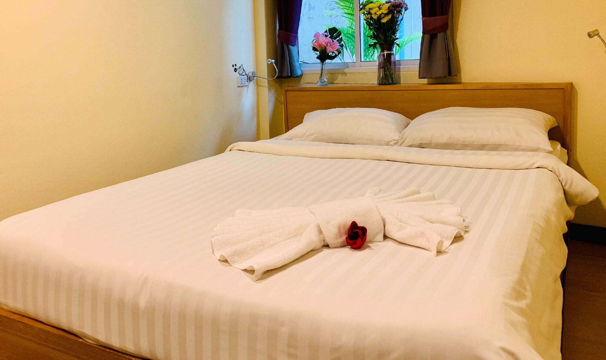 Hotel J P