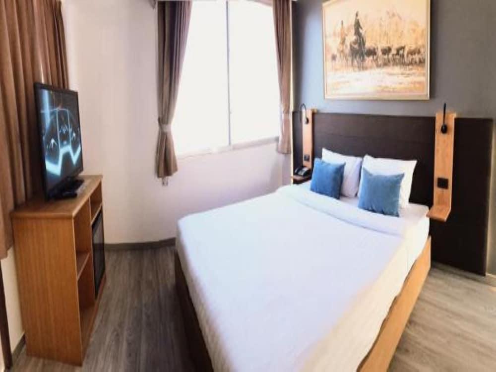 Shagwell Mansions Hotel 3*