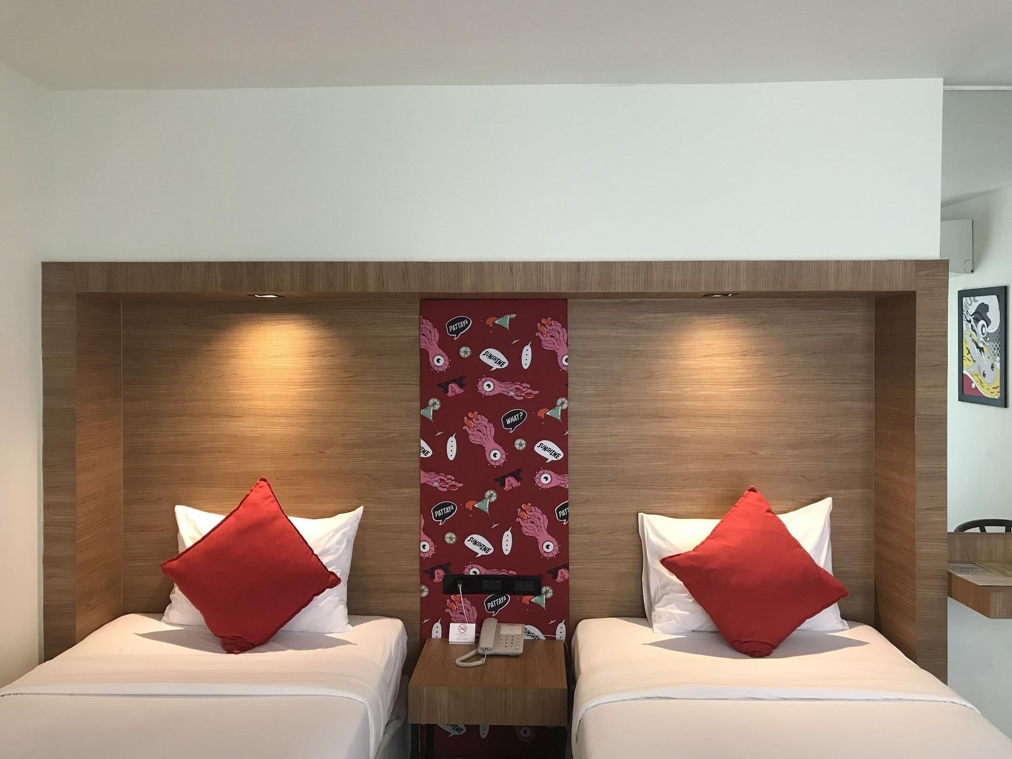 Sunshine Hip Hotel 4*