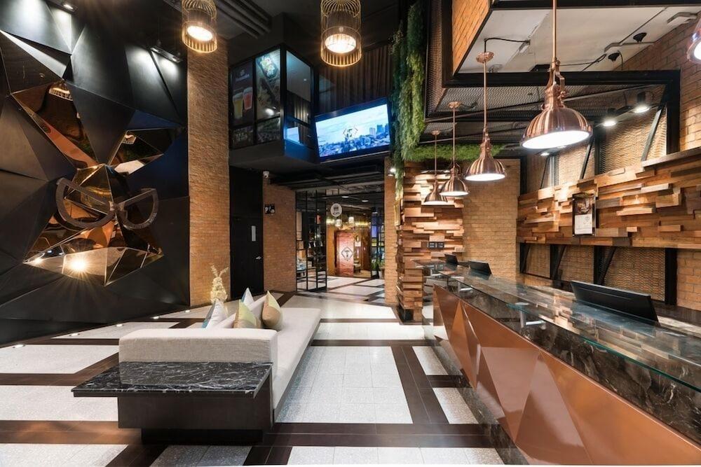 T Hotel 3*