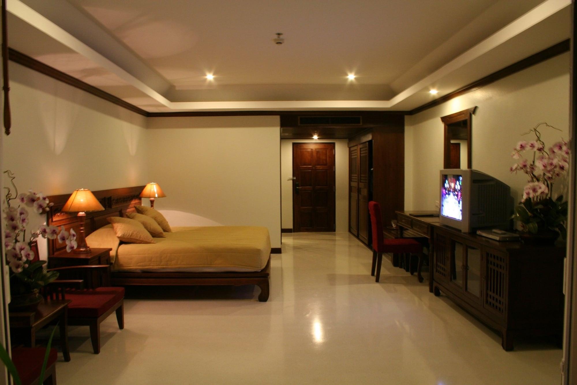 Avalon 4* Pattaya