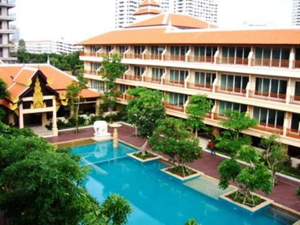 Avalon 4* Pattaya