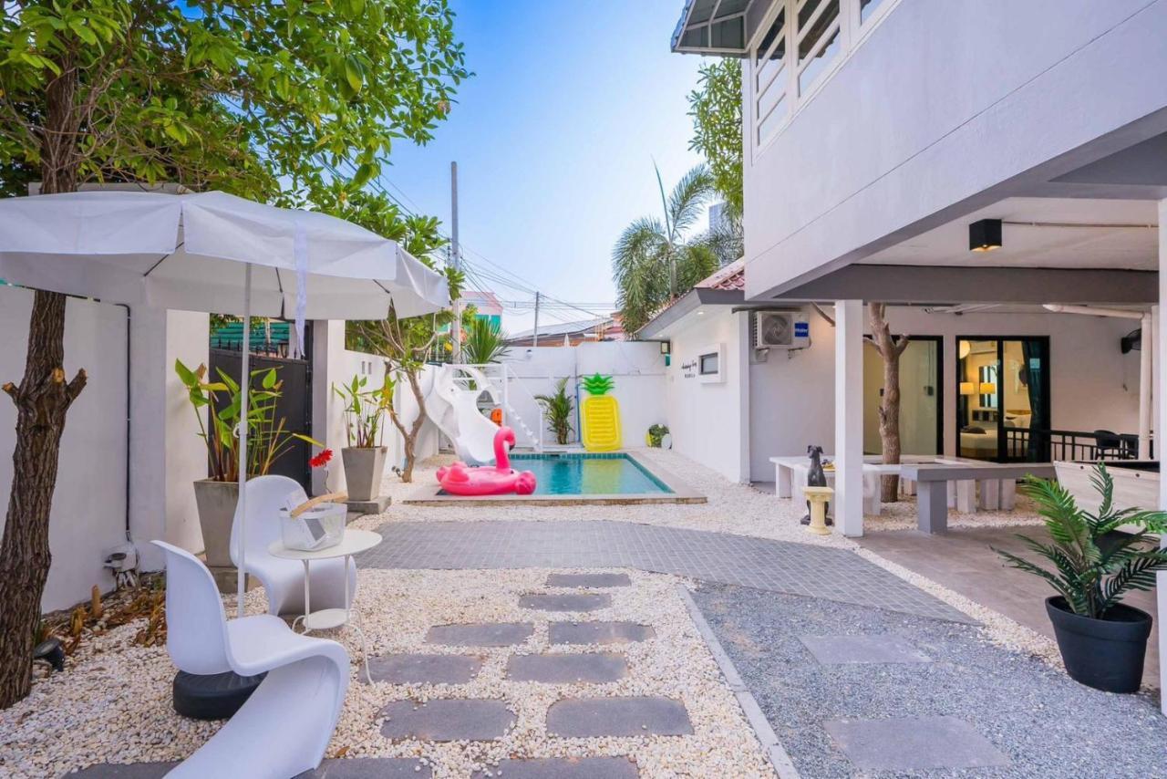 Villa Charming House Poolvilla