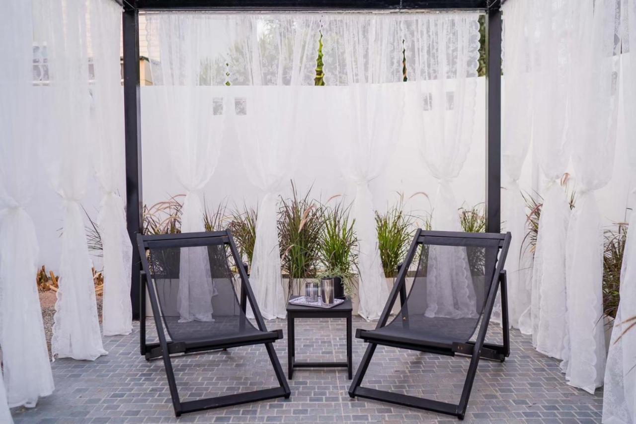 Charming House Poolvilla Villa *