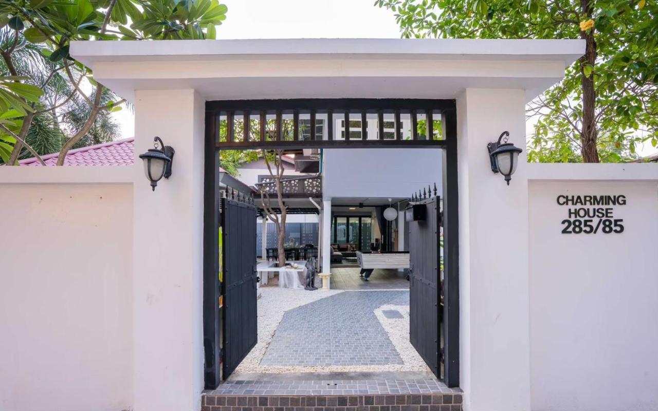 Charming House Poolvilla Pattaya