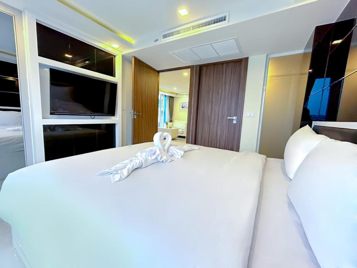 Grand Avenue * Pattaya