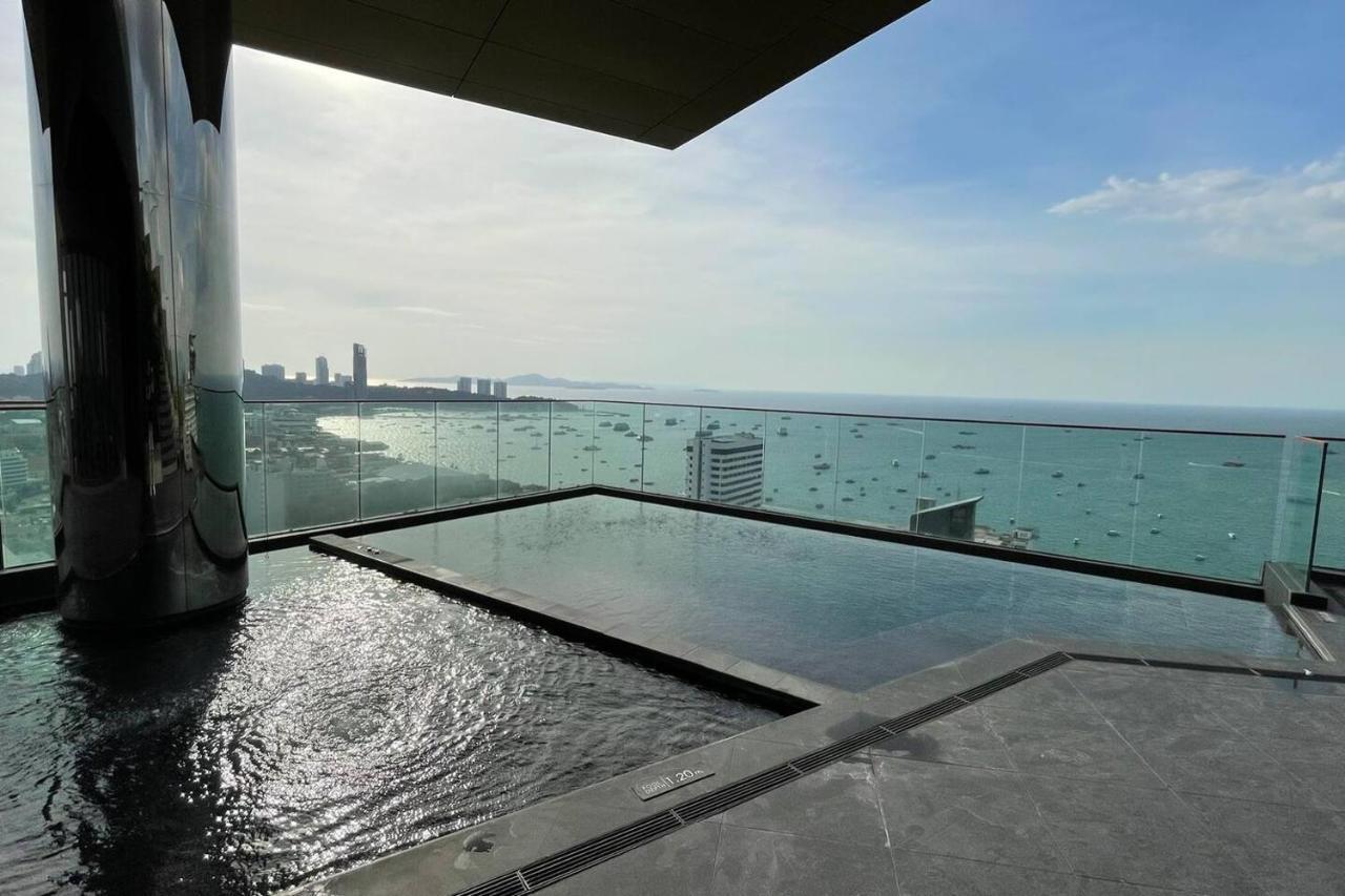 Edge Seaside Luxury Stylish Steps Away From
