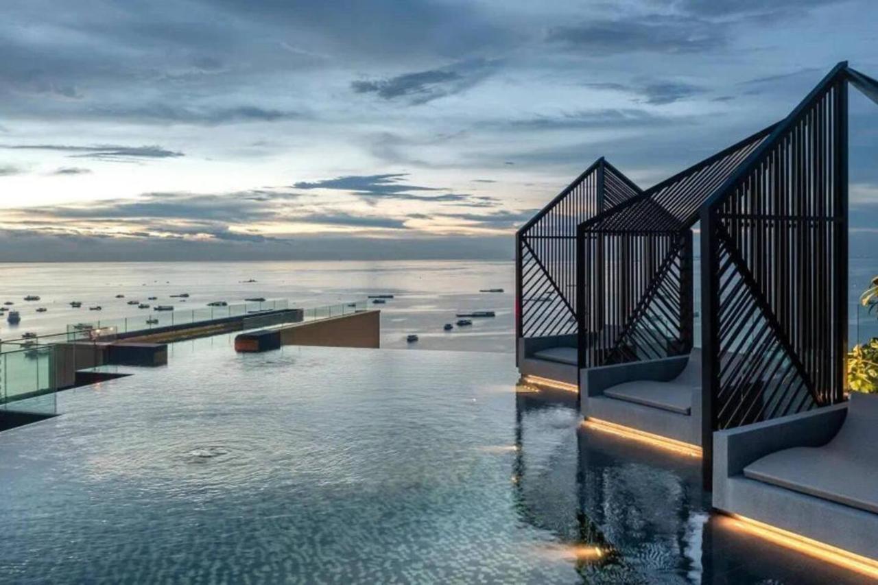 Edge Seaside Luxury Stylish Steps Away From Apartment *