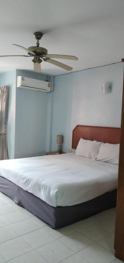 Kingfisher House And Bar Pattaya