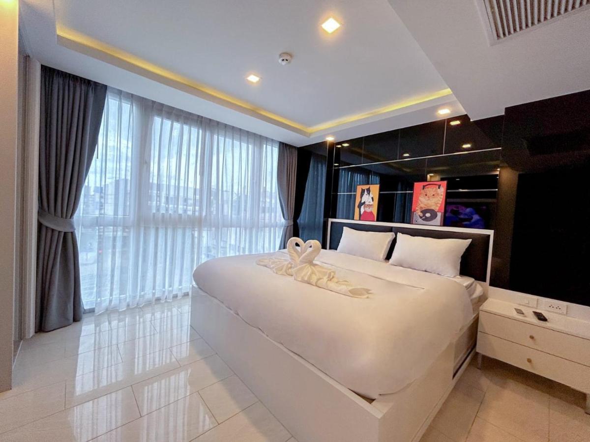 Grand Avenue Apartment *