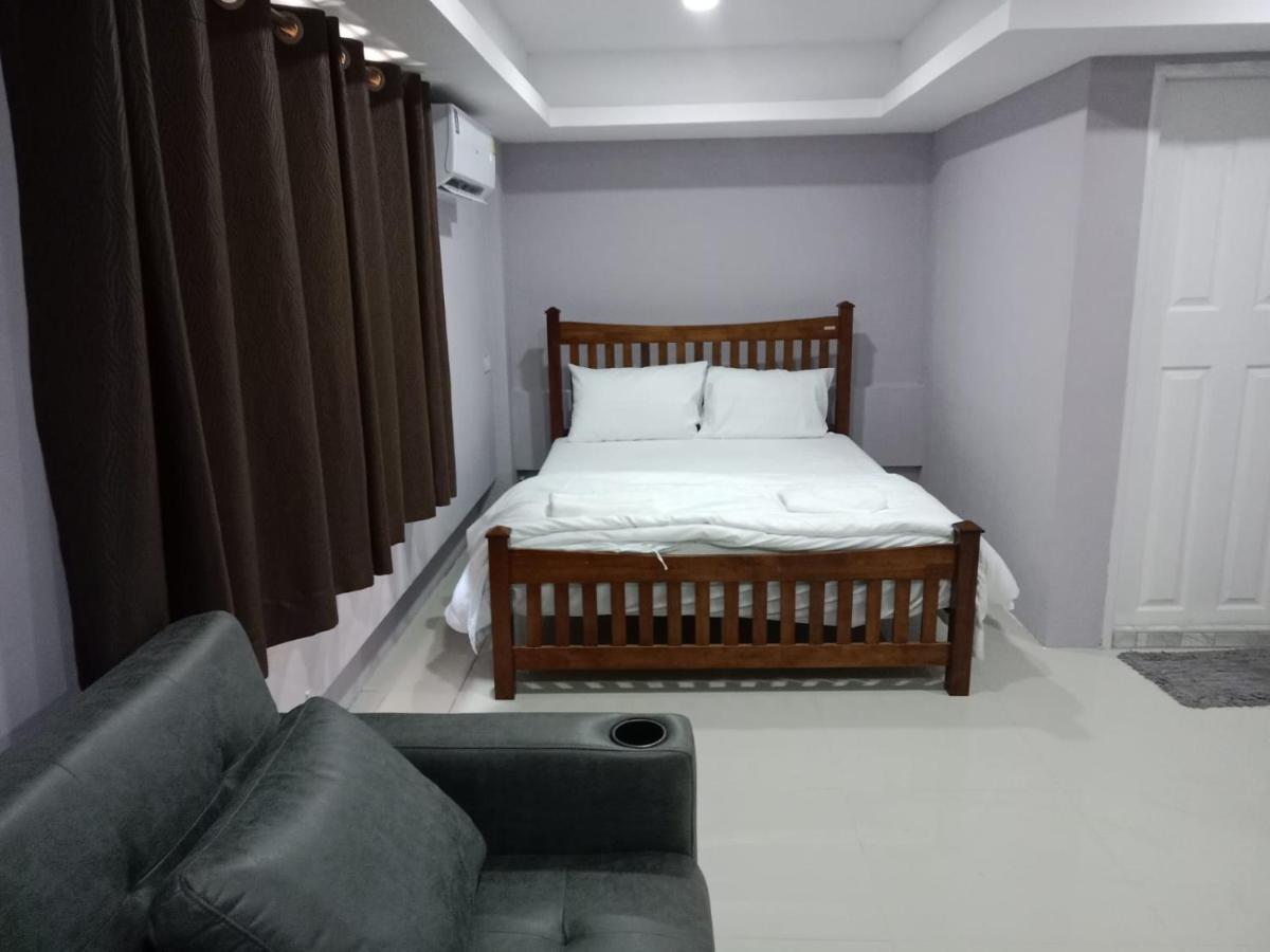 Hotel Tulsi At Walking Street