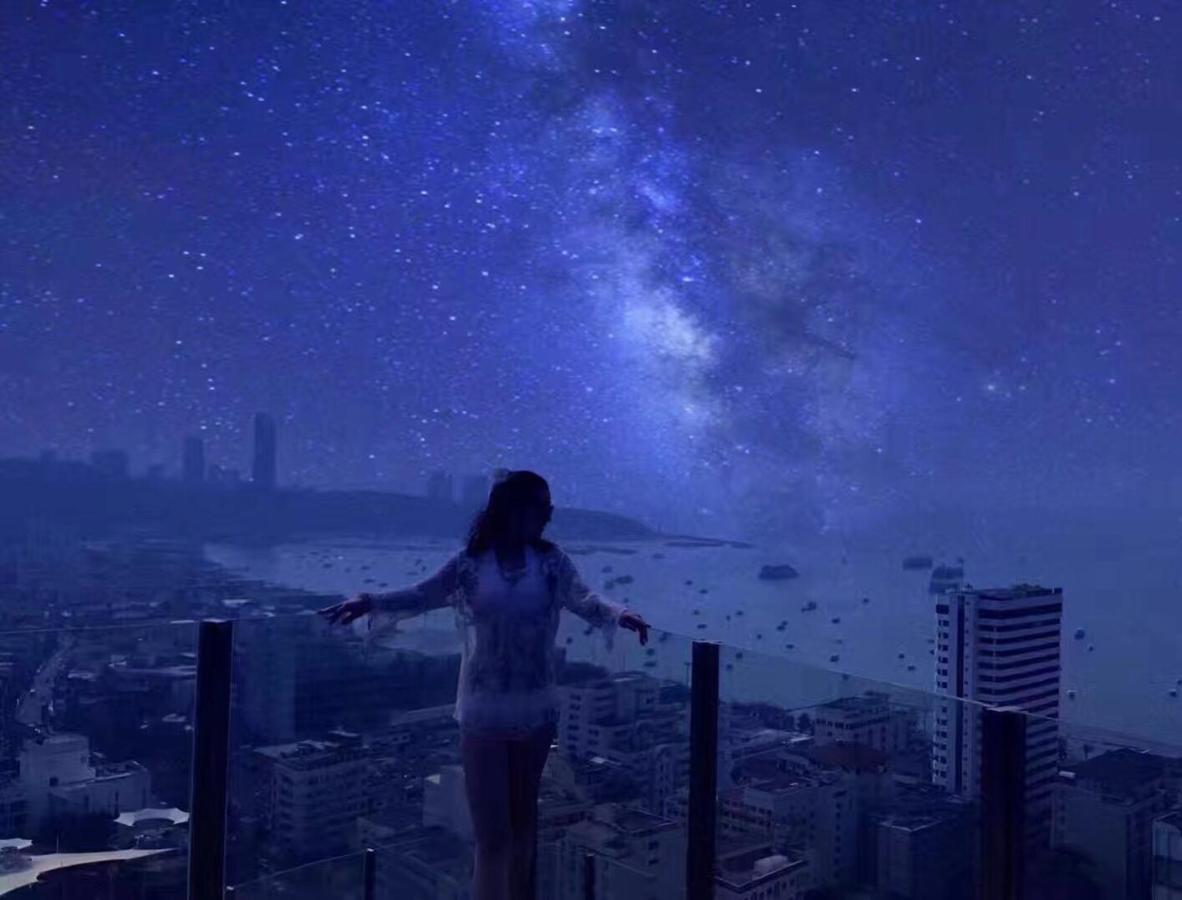 The Base 网红公寓 市中心核心区顶层无边泳池俯瞰整个芭堤雅海湾 Apartment *