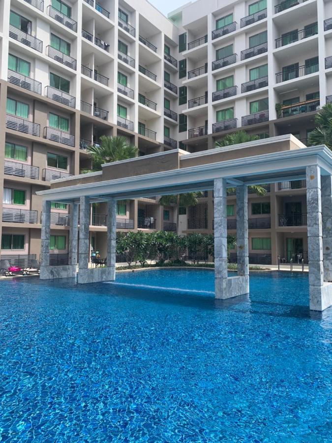 High Floor Arcadia: Pool View Near Walking Street * Pattaya