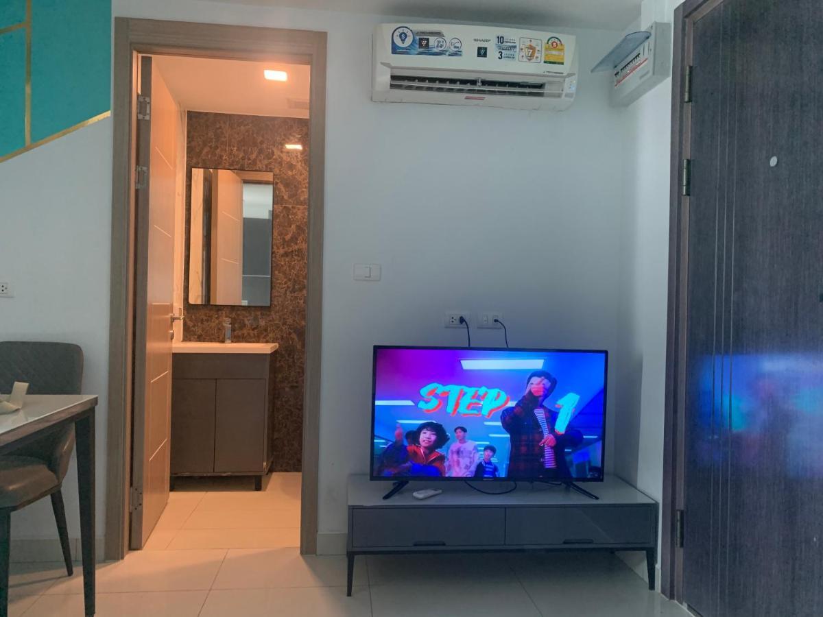 Apartment High Floor Arcadia: Pool View Near Walking Street *