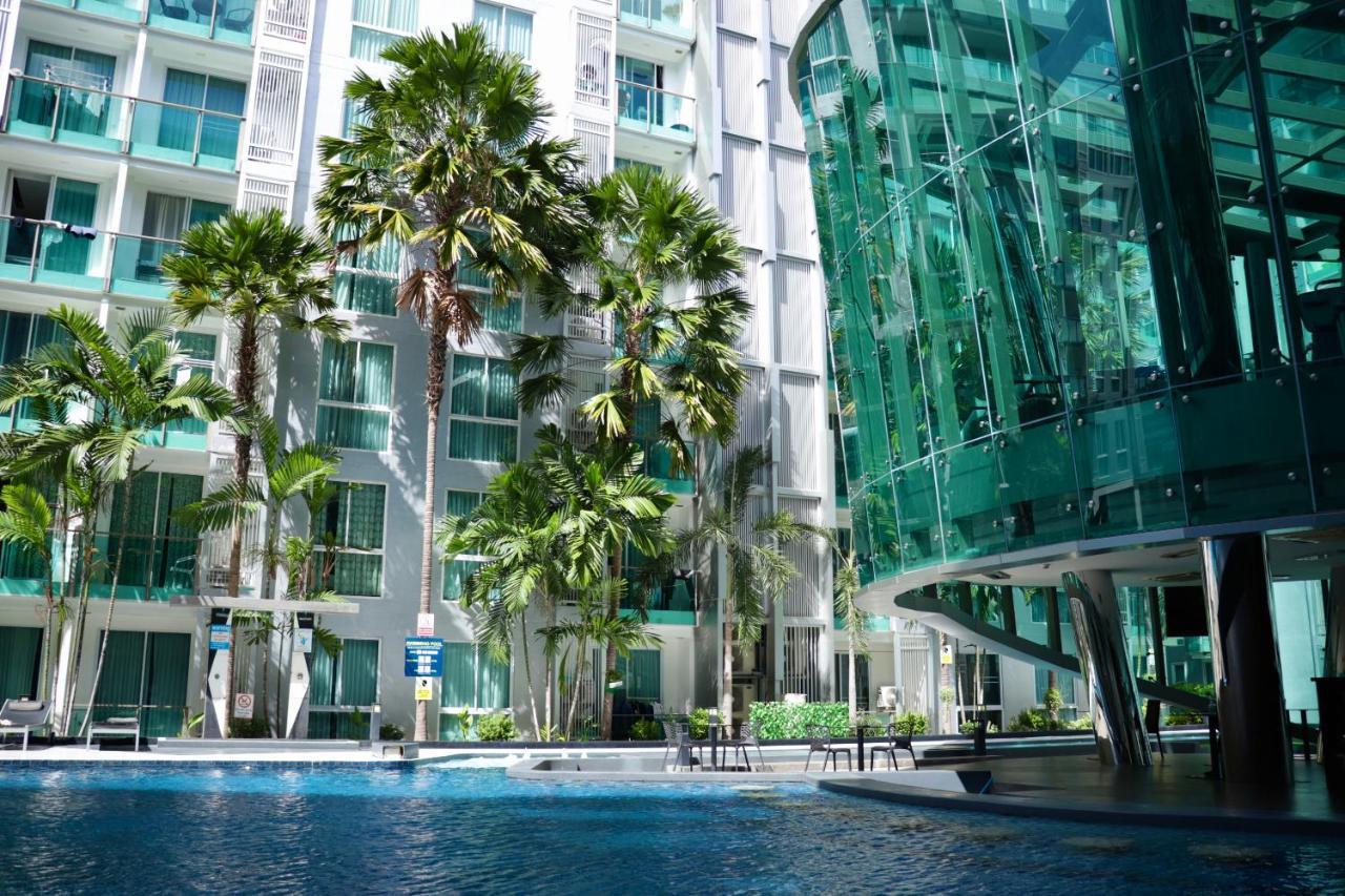 Apartment Center & Hot Hot Hot Pattaya