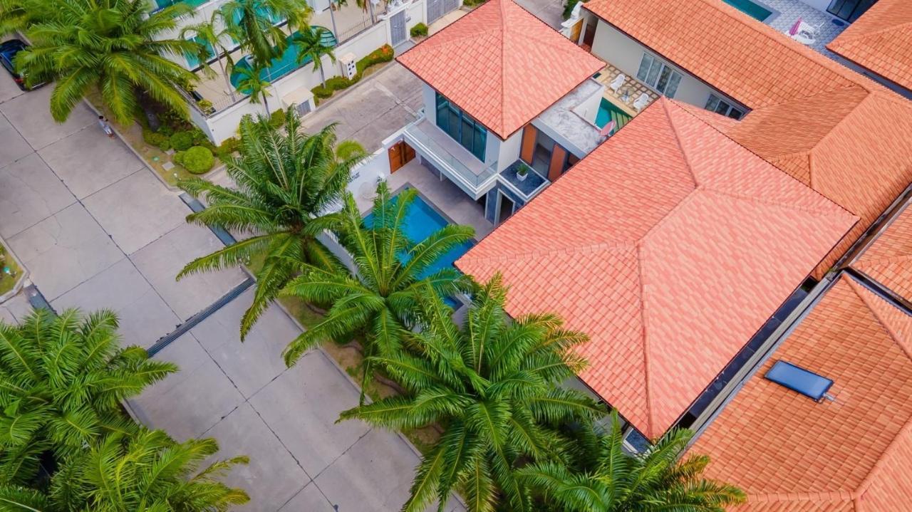 Hollywood Pool Villa