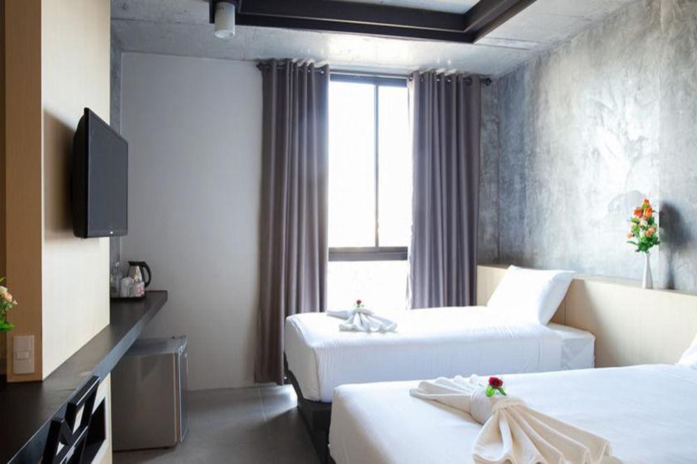 Hotel B2 South Premier 3*